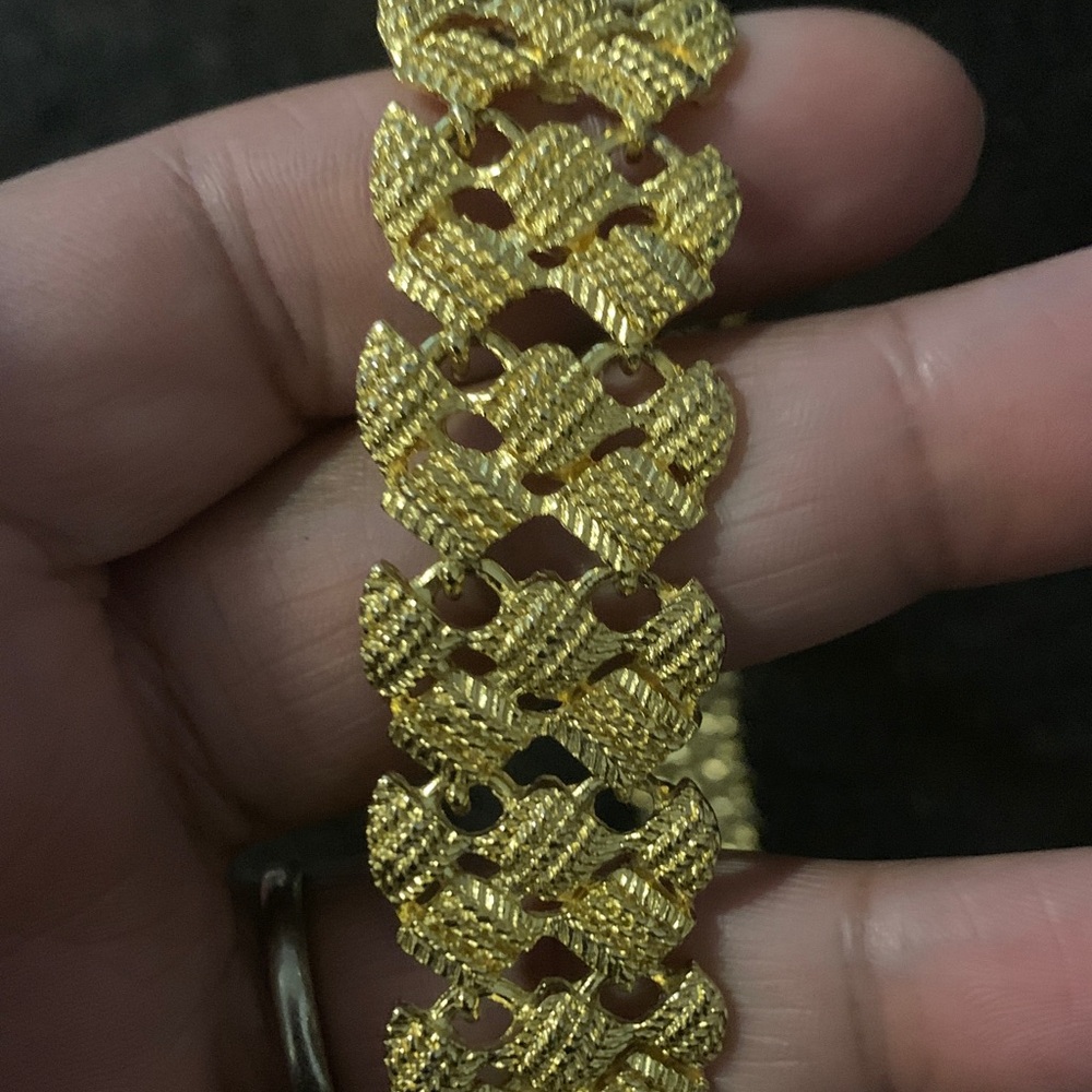 Gold Chain Necklace - Picture 4 of 5